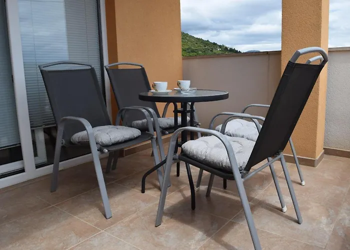 Πανσιόν Barisic 3*